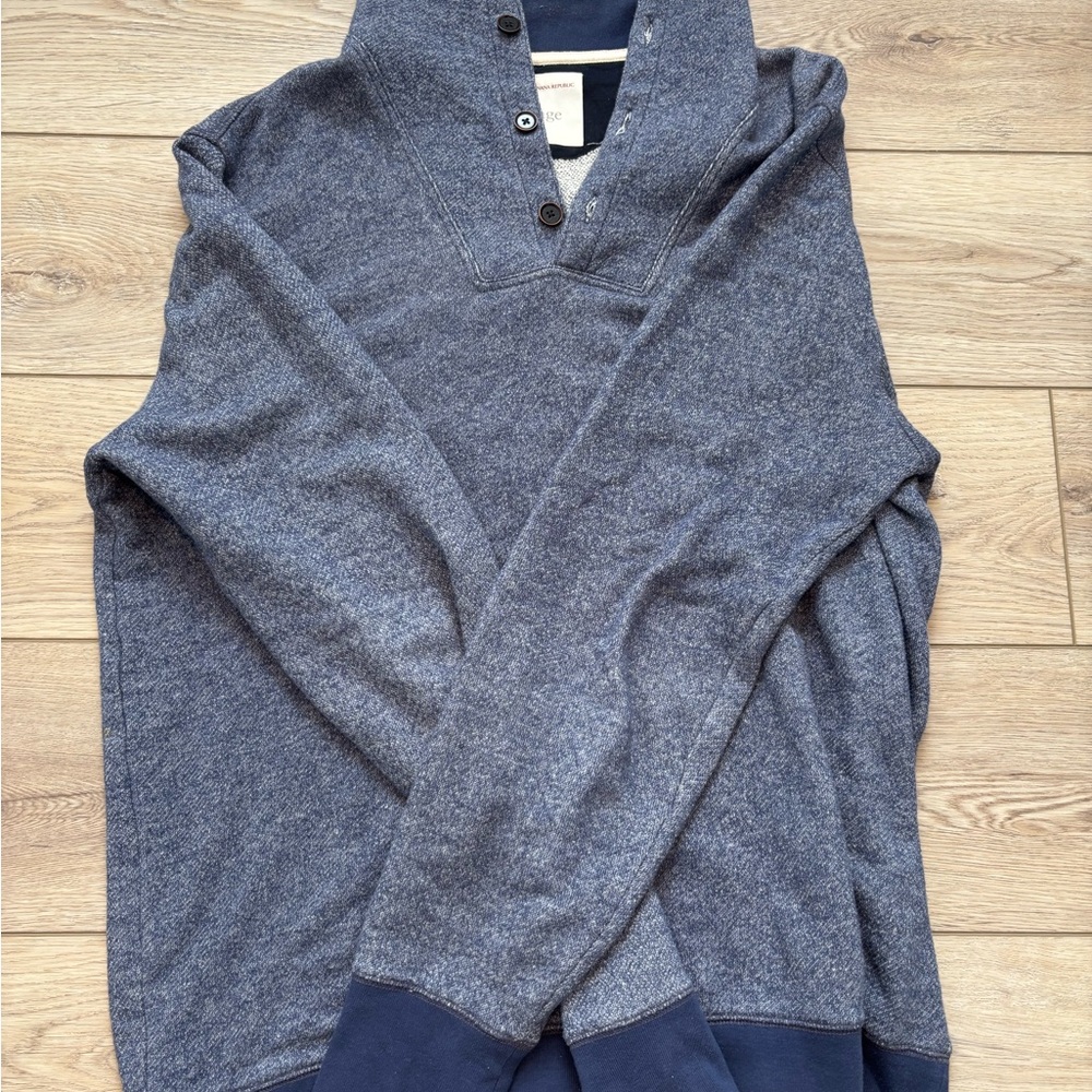 Men's Blue Sweater